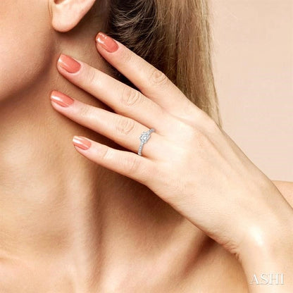 Round Shape Semi-Mount Diamond Engagement Ring