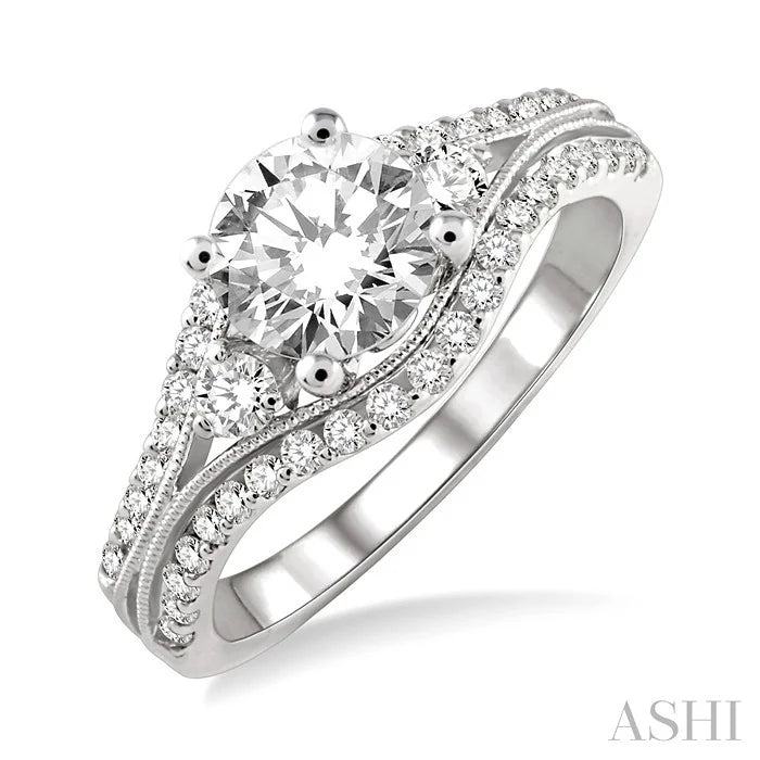 Round Shape Semi-Mount Diamond Engagement Ring