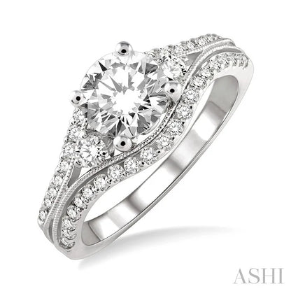 Round Shape Semi-Mount Diamond Engagement Ring