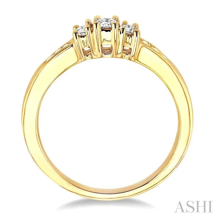 Round Shape Past Present & Future Diamond Engagement Ring