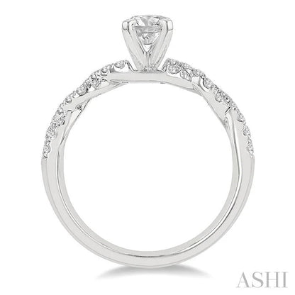Round Shape Diamond Engagement Ring
