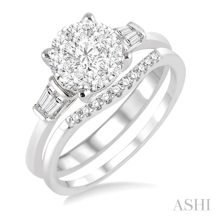 Round Shape Lovebright Diamond Wedding Set