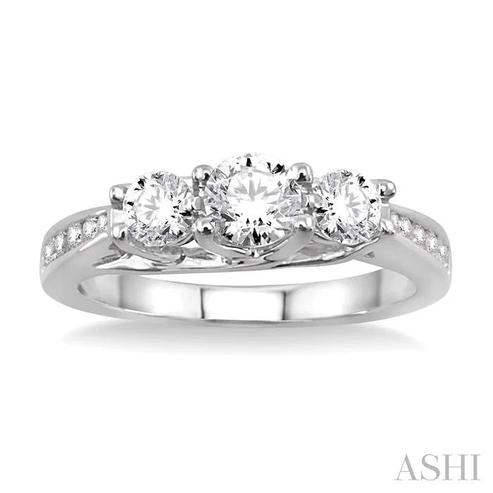 Round Shape Past Present & Future Diamond Engagement Ring