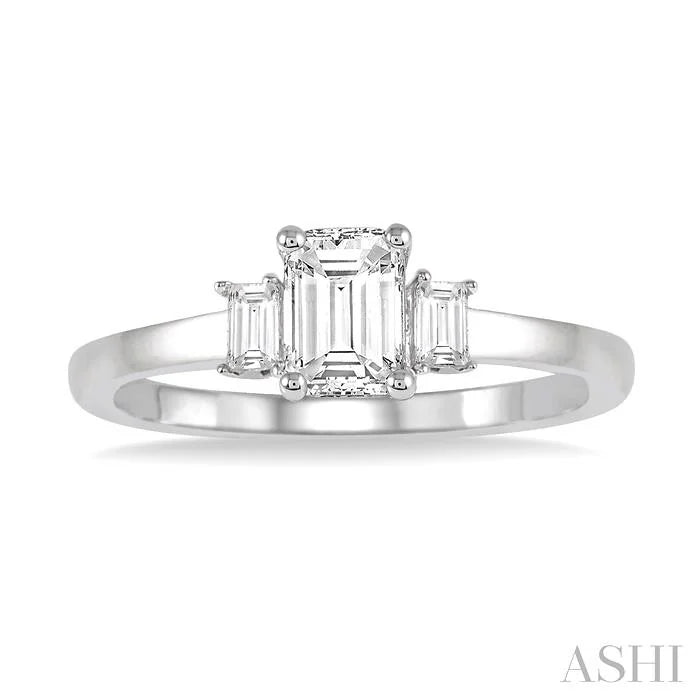 Emerald Shape Diamond Engagement Ring