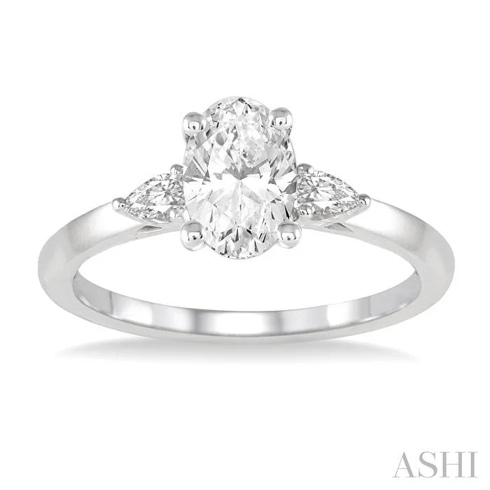 Oval Shape Diamond Engagement Ring