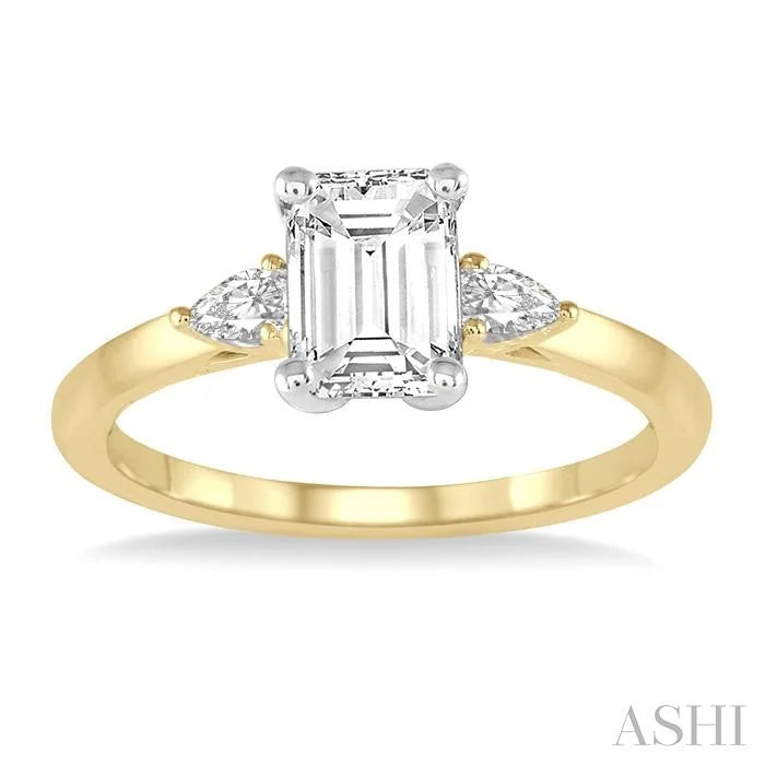 Emerald Shape Diamond Engagement Ring