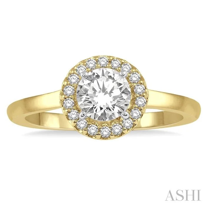Round Shape Halo Diamond Engagement Ring