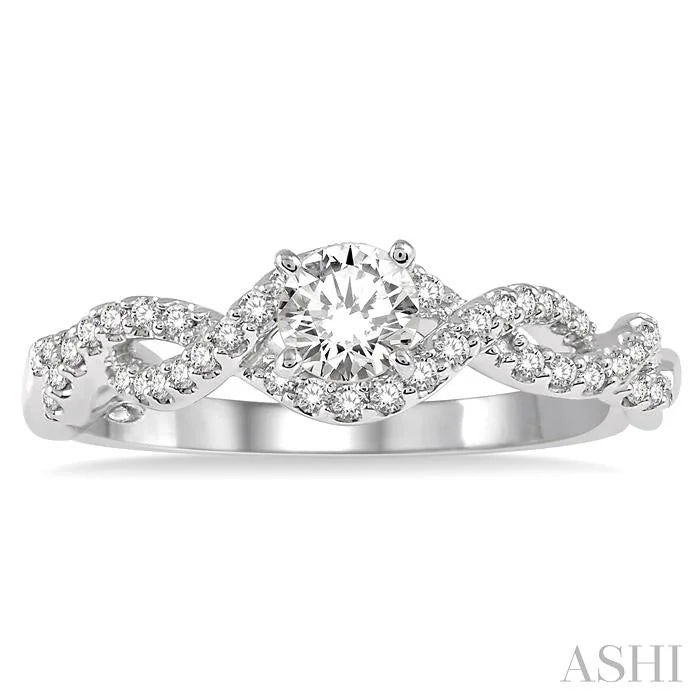 Round Shape Semi-Mount Diamond Engagement Ring