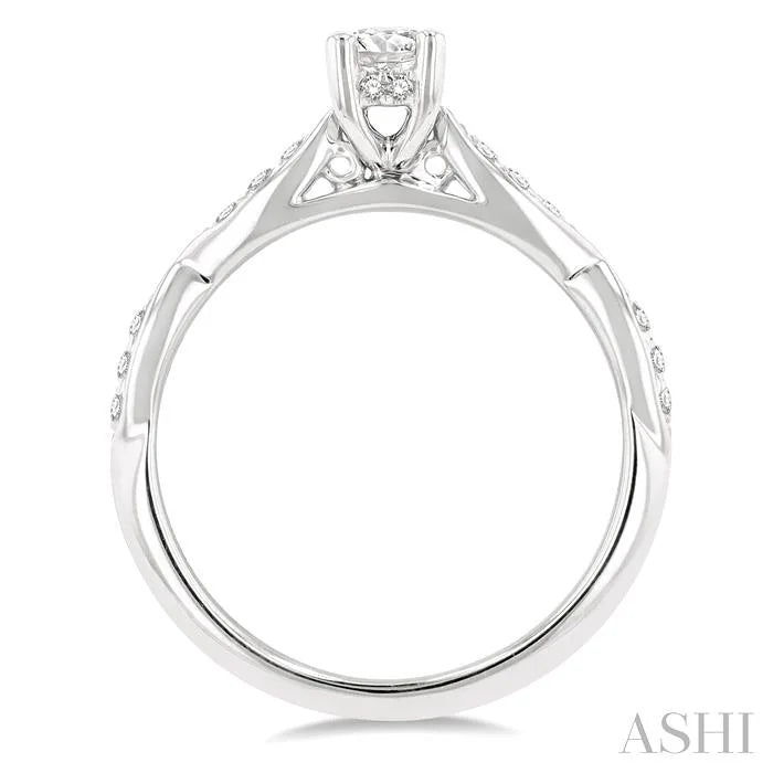 Round Shape Semi-Mount Diamond Engagement Ring