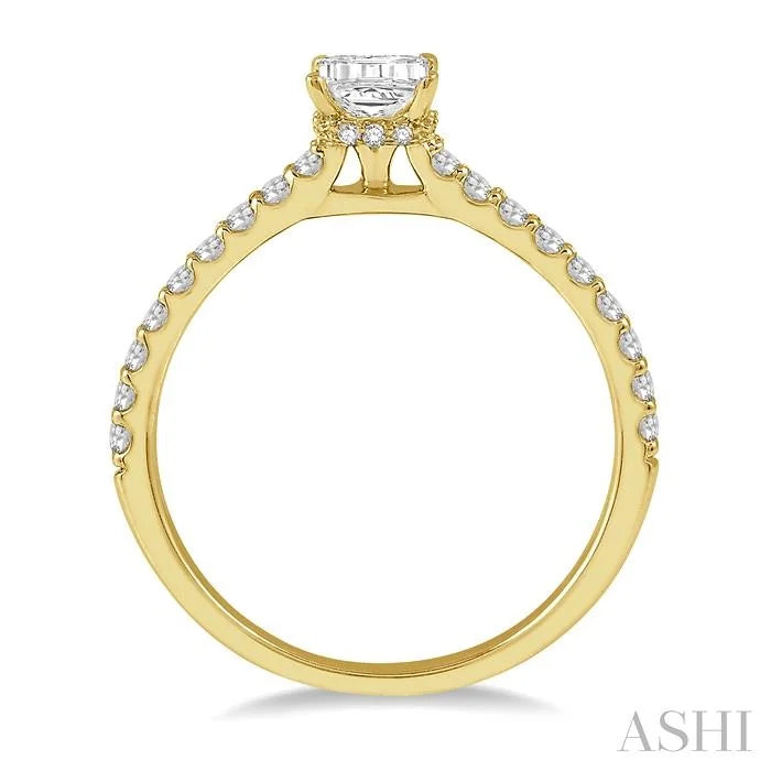 Emerald Shape Diamond Engagement Ring