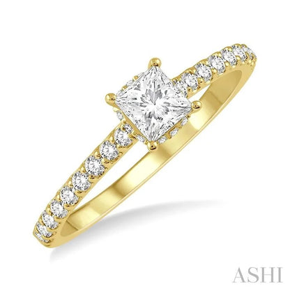 Princess Shape Diamond Engagement Ring
