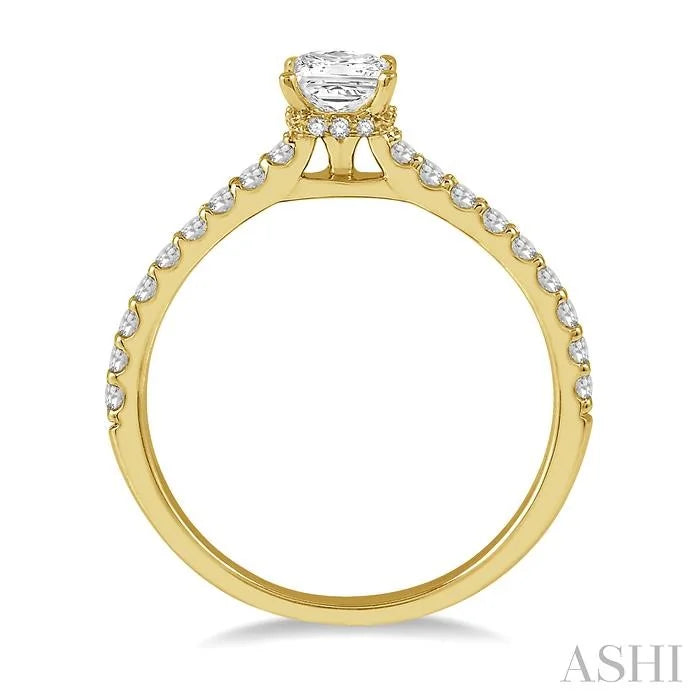 Princess Shape Diamond Engagement Ring