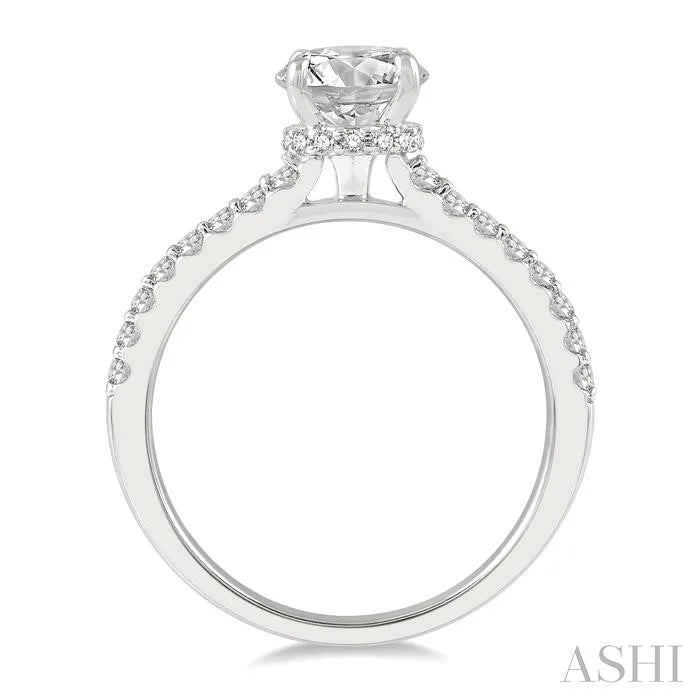 Round Shape Semi-Mount Diamond Engagement Ring