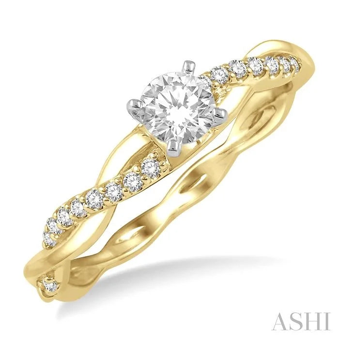 Round Shape Diamond Engagement Ring