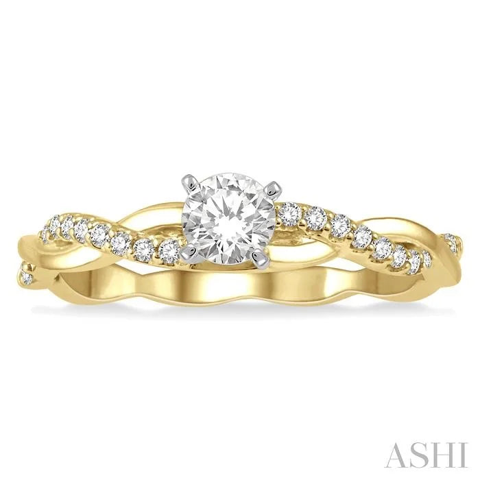 Round Shape Diamond Engagement Ring