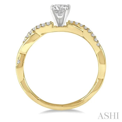 Round Shape Diamond Engagement Ring