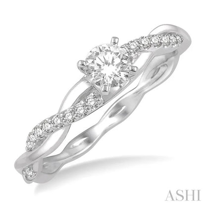 Round Shape Diamond Engagement Ring