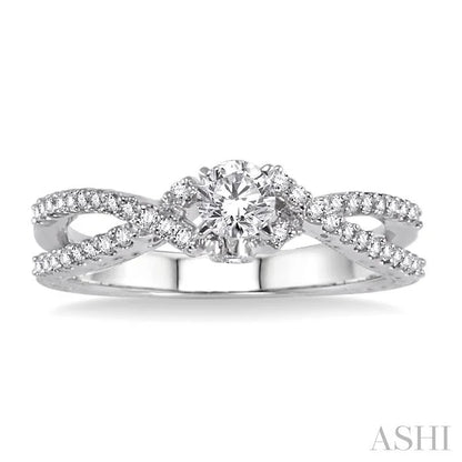 Round Shape Diamond Engagement Ring