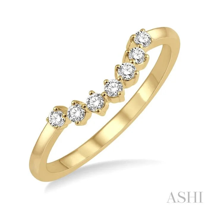 Curved Diamond Wedding Band