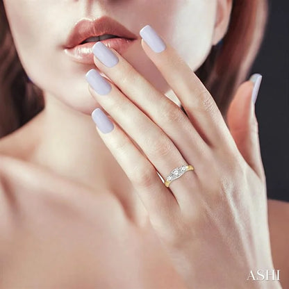 Round Shape Past Present & Future Diamond Engagement Ring