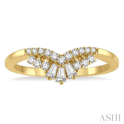 Chevron Baguette Diamond Wedding Band