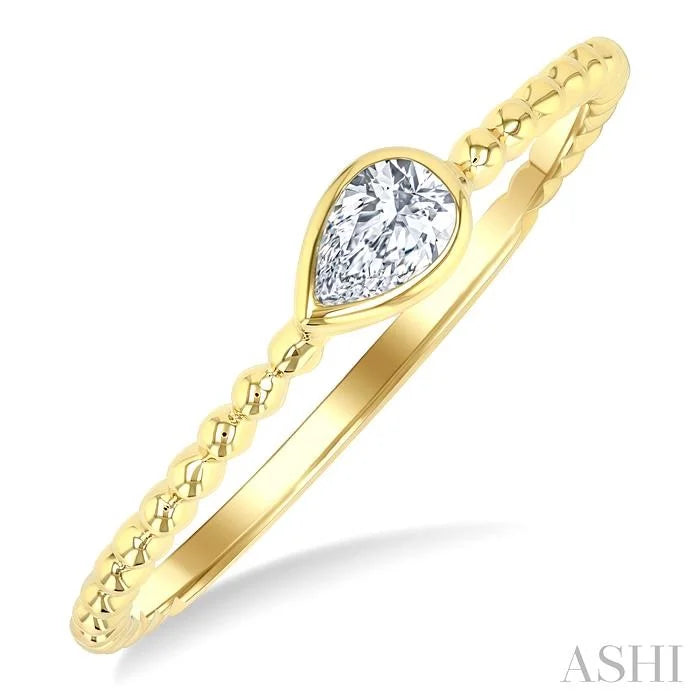 Bead Bijoux Pear Shape East-West Bezel Set Petite Diamond Fashion Ring