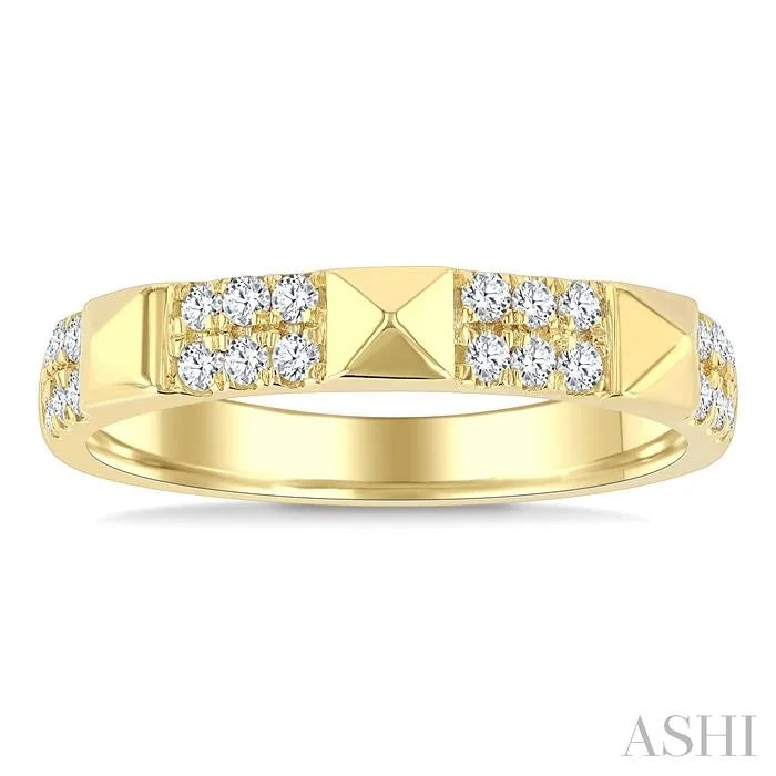 Pyramid Diamond Fashion Ring