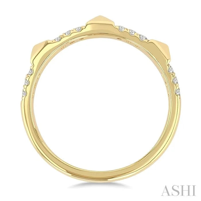 Pyramid Diamond Fashion Ring