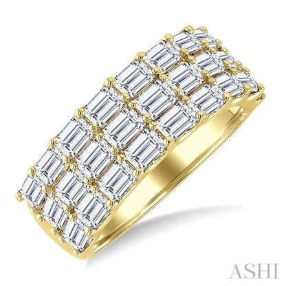 Bold Emerald Shape 3 Row Diamond Band