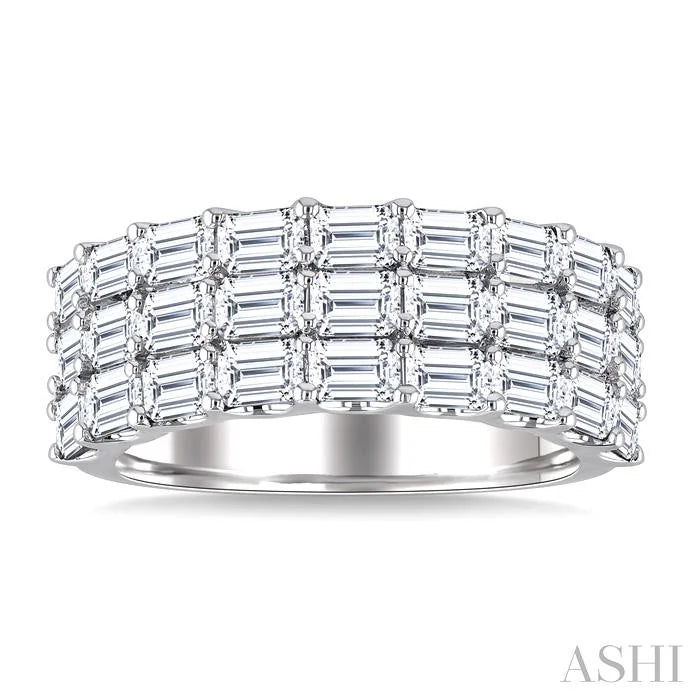 Bold Emerald Shape 3 Row Diamond Band
