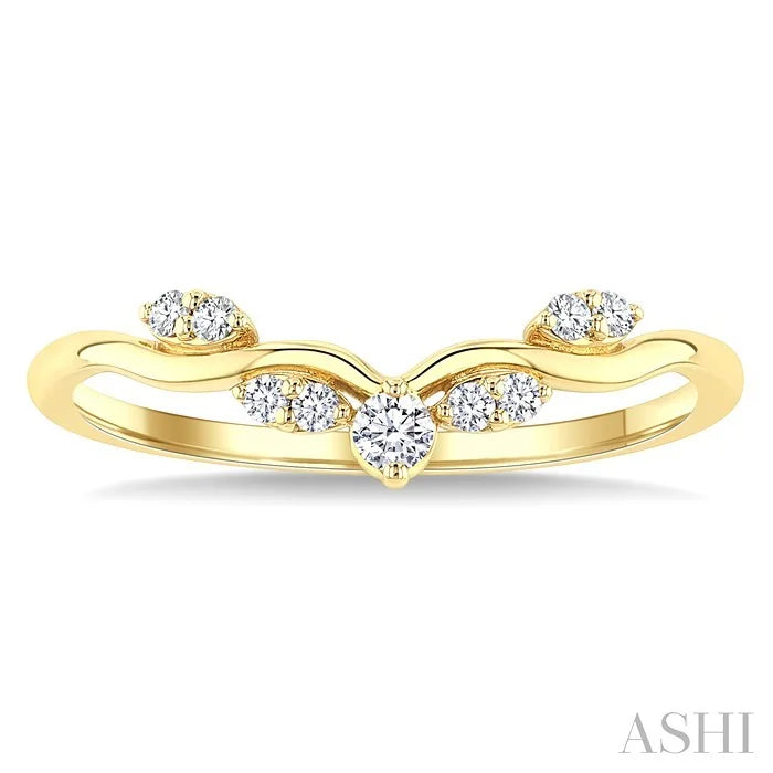 Chevron Diamond Fashion Band