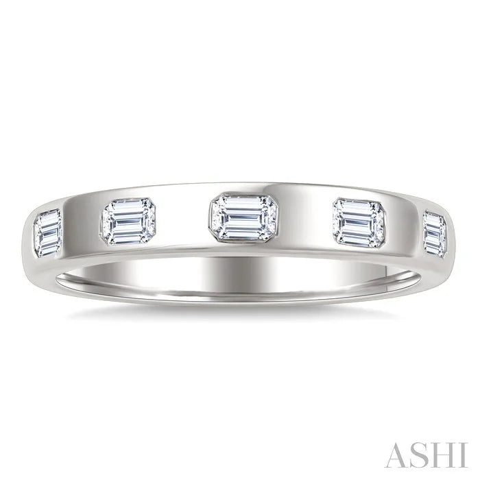 Bold Emerald Shape 5 Stone Bezel Set Diamond Band