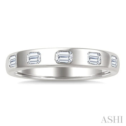 Bold Emerald Shape 5 Stone Bezel Set Diamond Band