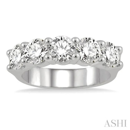 Round Shape 5 Stone Diamond Wedding Band