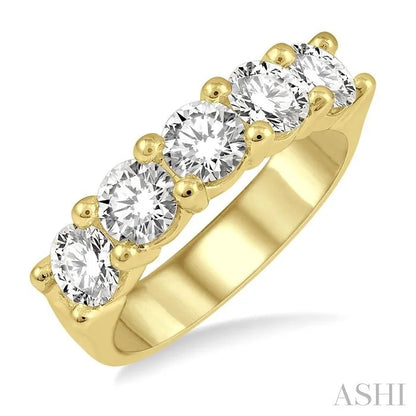 Round Shape 5 Stone Diamond Wedding Band