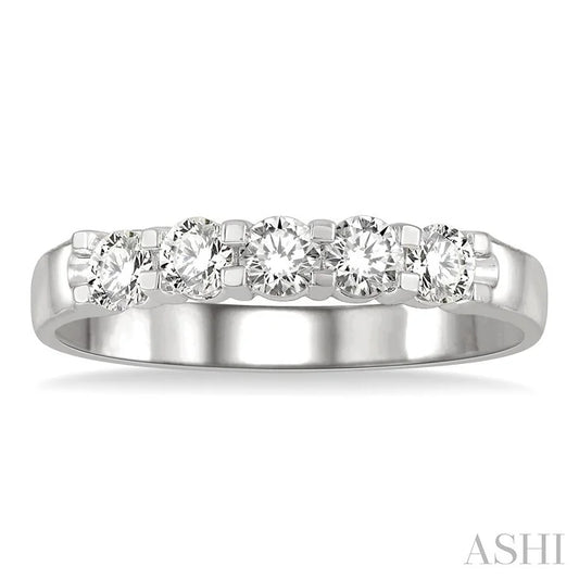 Round Shape 5 Stone Diamond Wedding Band