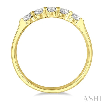 Round Shape 5 Stone Diamond Wedding Band