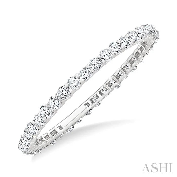 Round Shape Eternity Diamond Wedding Band
