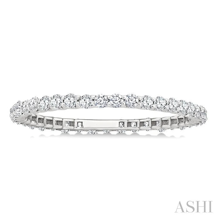 Round Shape Eternity Diamond Wedding Band