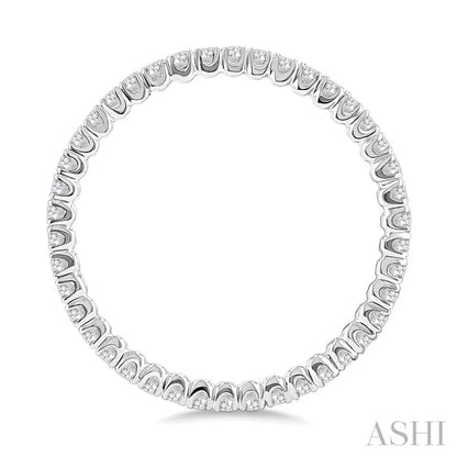 Round Shape Eternity Diamond Wedding Band