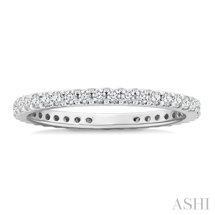 Round Shape Eternity Diamond Wedding Band
