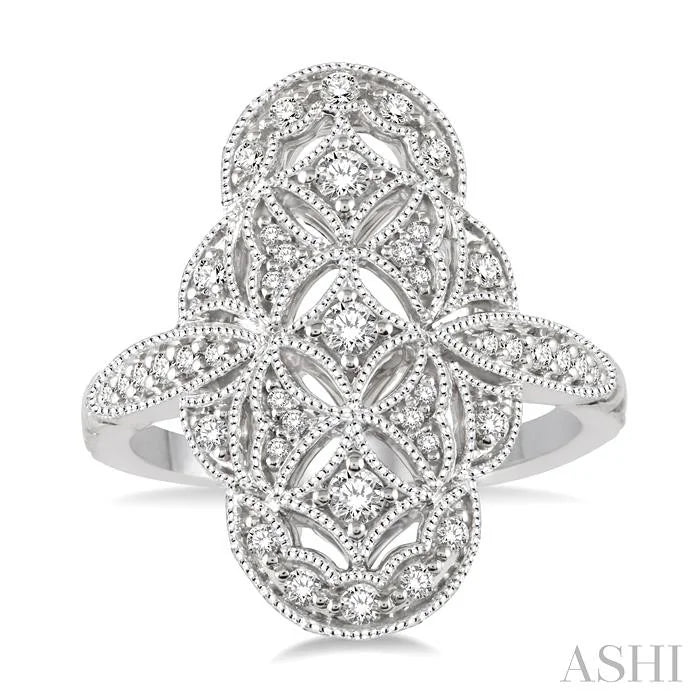 Floral Lattice Diamond Fashion Ring