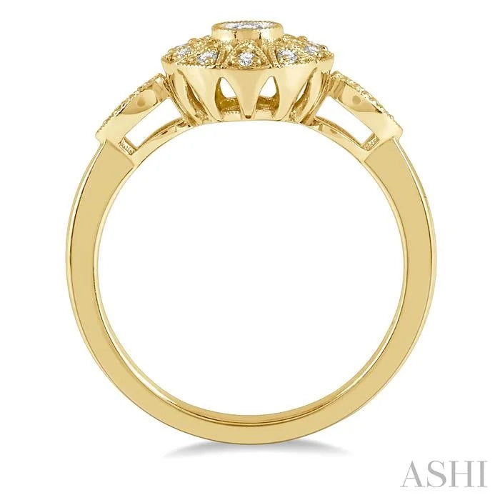 Round Shape Diamond Fashion Ring