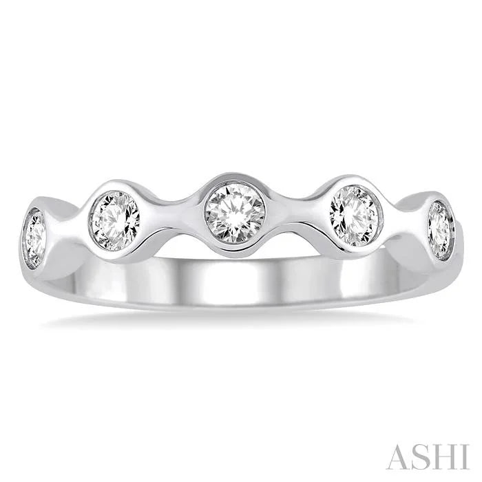 Round Shape Stackable Diamond Wedding Band