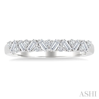 Scatter Zig-Zag Baguette Diamond Fashion Band