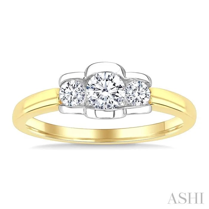 3 Stone Diamond Fashion Ring