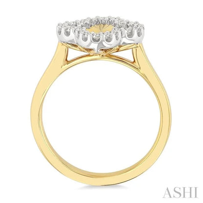 Clover Fluted Diamond Fashion Ring