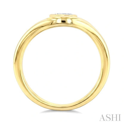 Pear Shape Curved Diamond Solitaire Ring