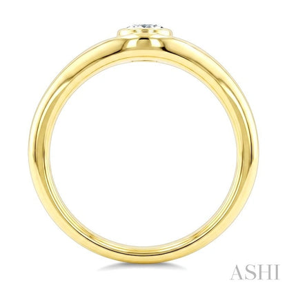 Round Shape Curved Diamond Solitaire Ring