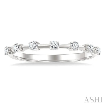 Floating Diamond Fashion Band